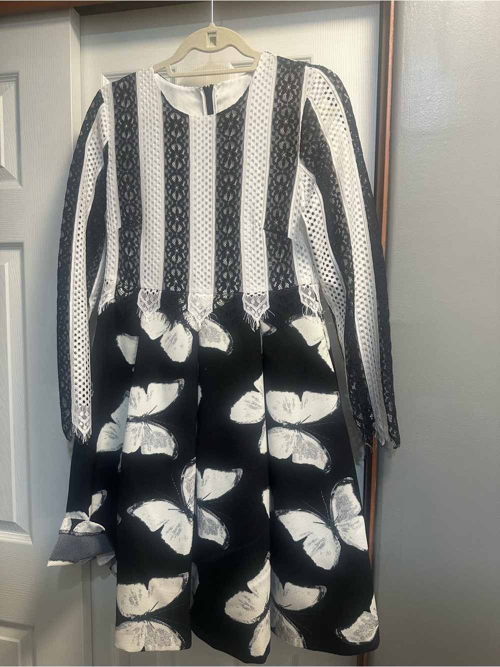 STYLEWE Black & White Lace Panel Butterfly Print Long Sleeve Dress